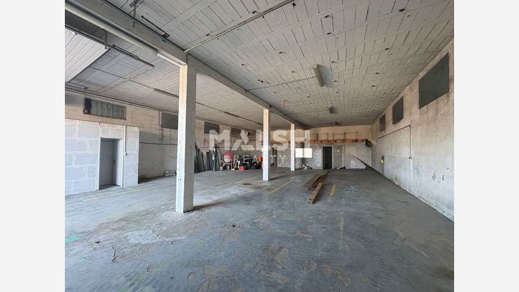 AV ensemble immobilier 503m² à Saint-Genis-Laval
