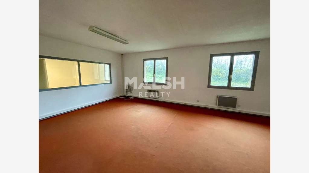 AV ensemble immobilier 503m² à Saint-Genis-Laval