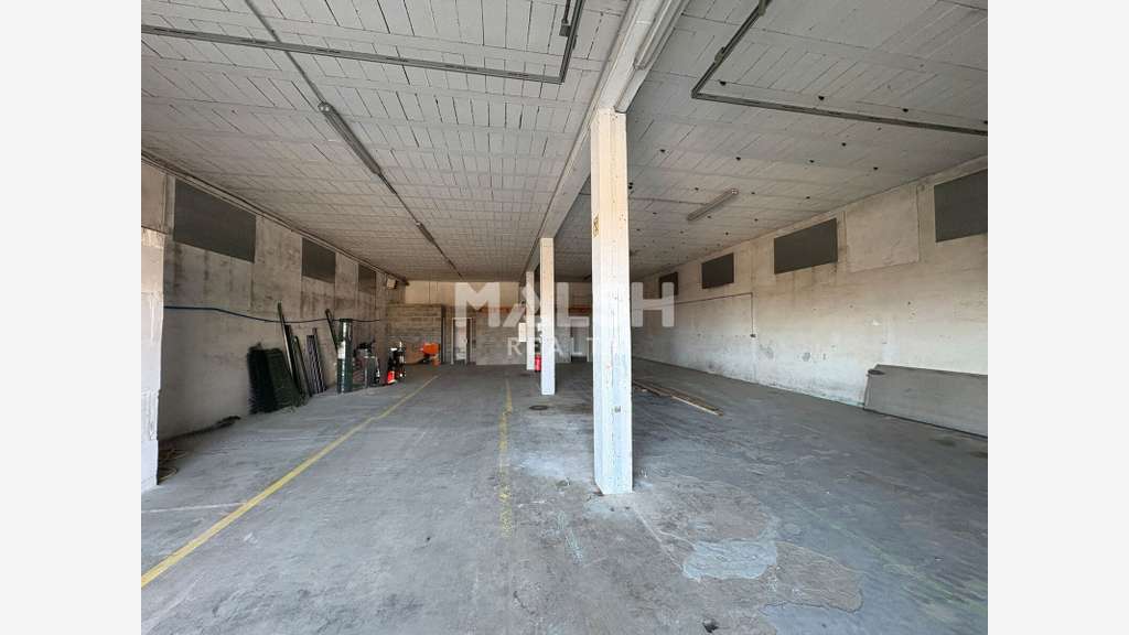 AV ensemble immobilier 503m² à Saint-Genis-Laval