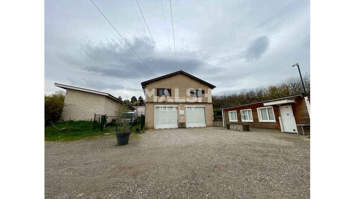 AV ensemble immobilier 503m² à Saint-Genis-Laval