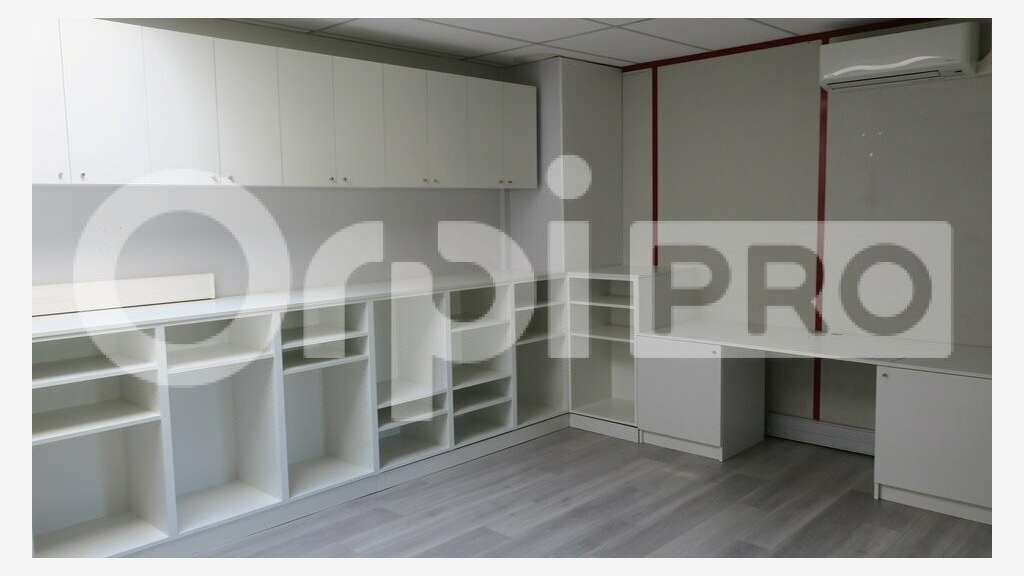 A vendre bureaux à St-Genis-Laval Villa Mercedes
