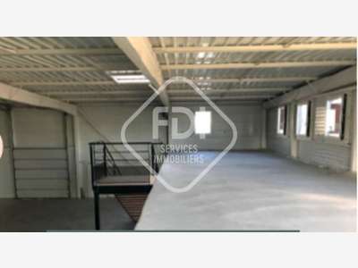 Vente local activité 255m² à St Georges d'Orques