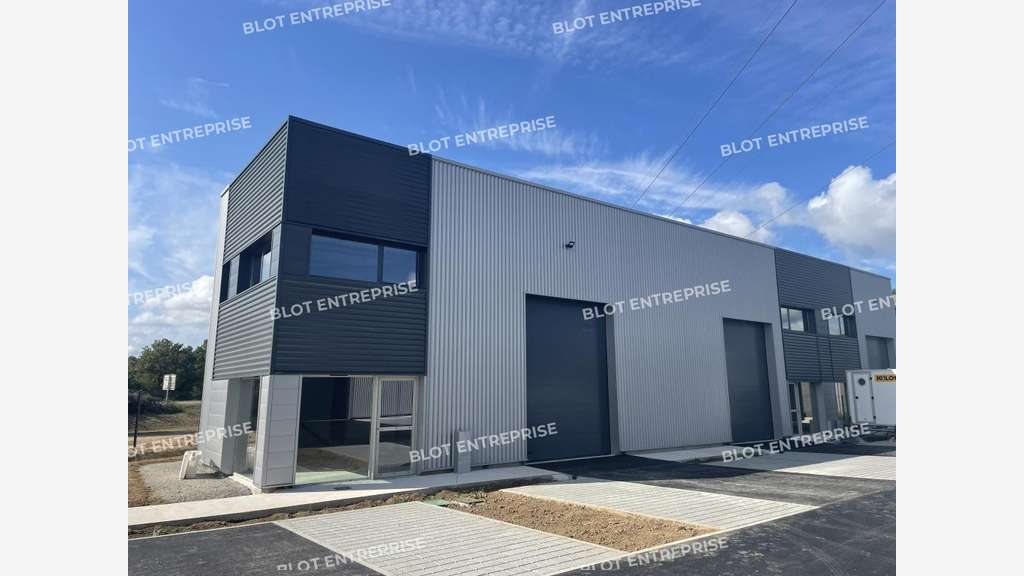 AV cellule d'activités 174m² Saint-Jean-de-Boiseau