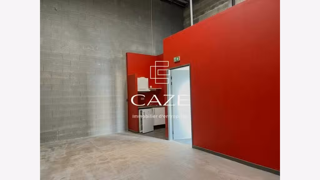 LOCAL D'ACTIVITE A VENDRE