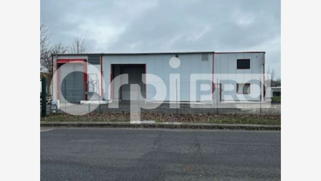 A vendre local d'activité 384m² ZAC de St-Maximin