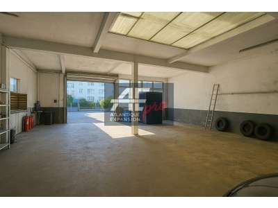 Vente Locaux d'activités - Entrepôts à Saint-Nazaire
