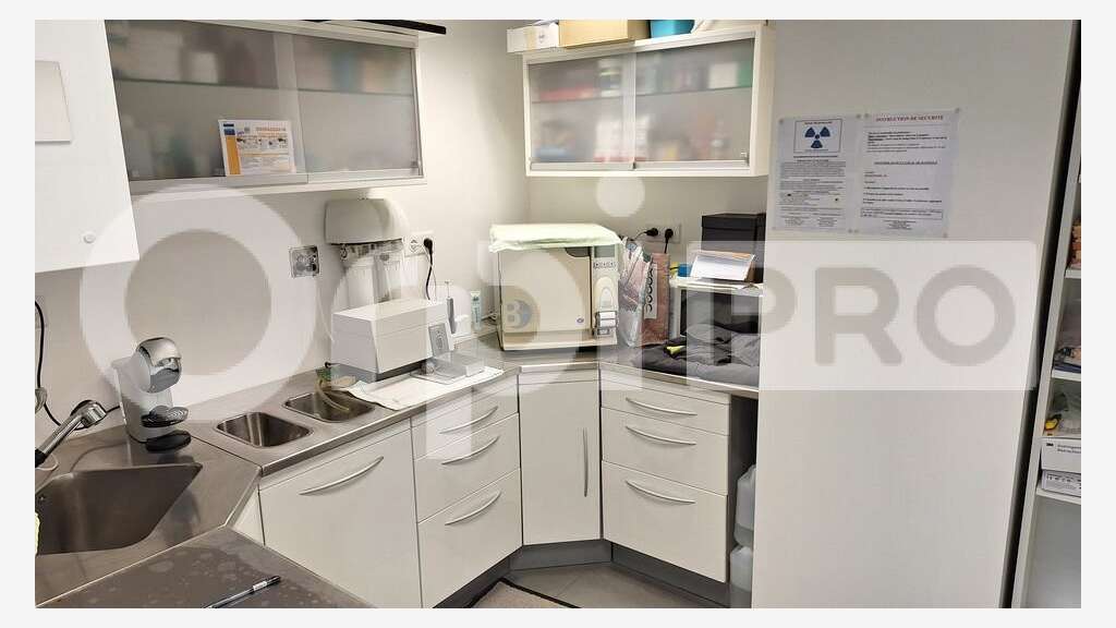 AV local 80m² bon emplacement à Saint Nazaire