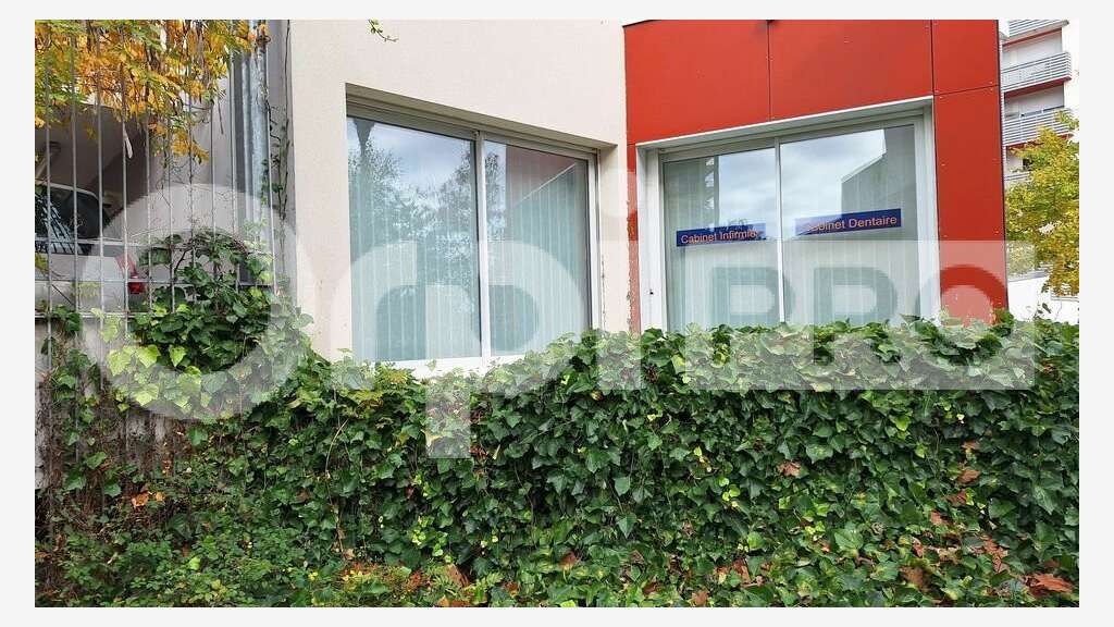 AV local 80m² bon emplacement à Saint Nazaire