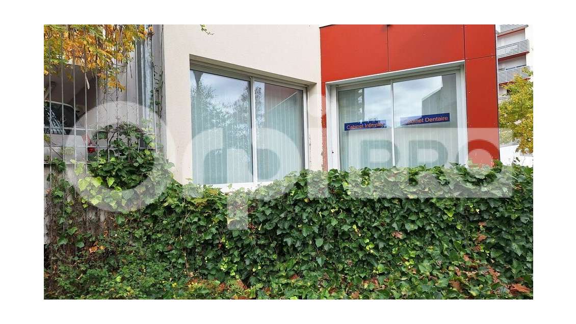 AV local 80m²  bon emplacement à Saint Nazaire