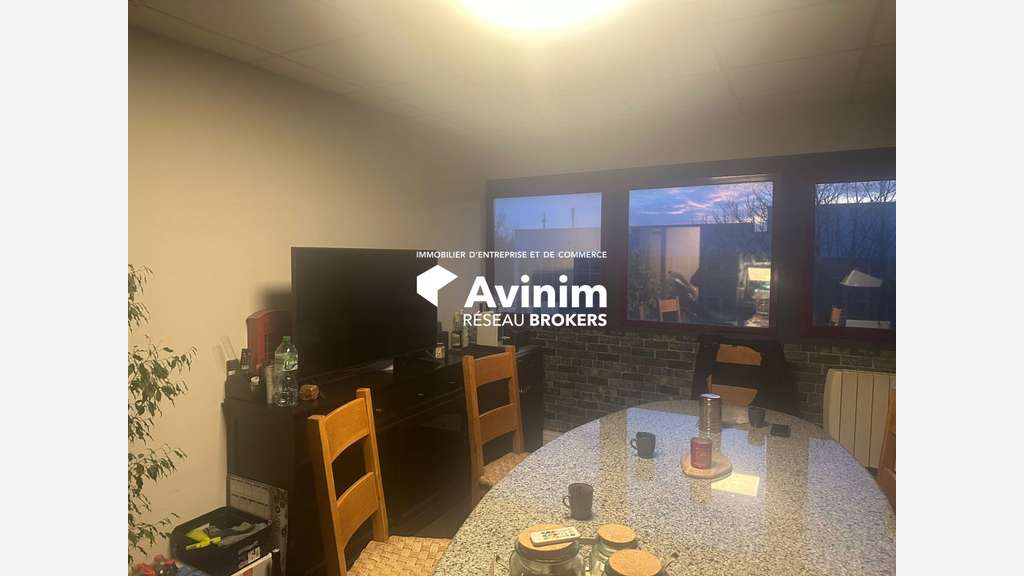 Vente local d'activité 325m² à Saint-Ouen-l'Aumône