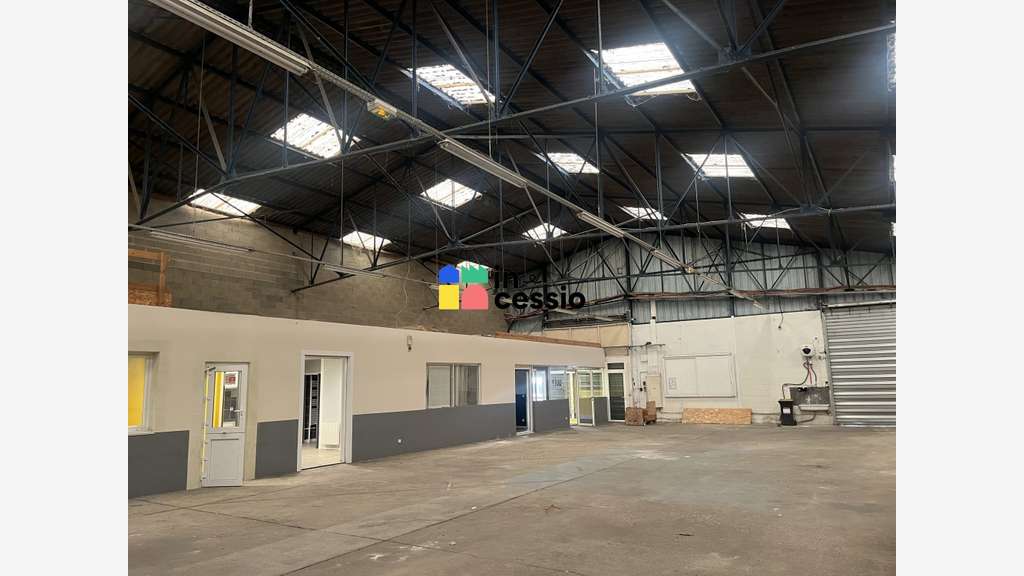 A louer local d'activité 600m² ZI St Pavace
