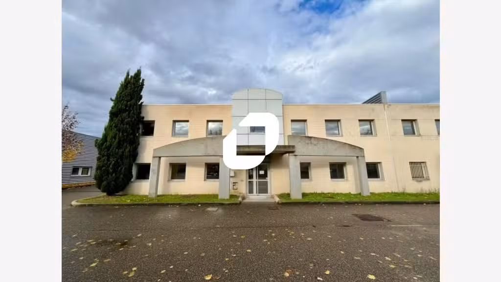 Vente Local d'activité 500m² Saint priest