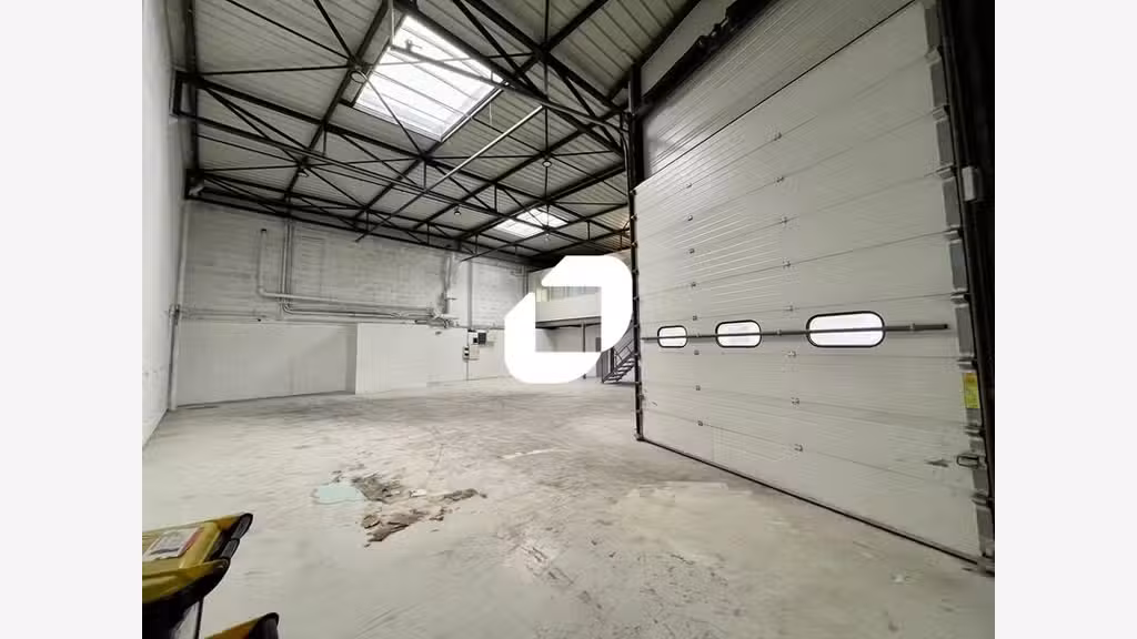 Vente Local d'activité 500m² Saint priest