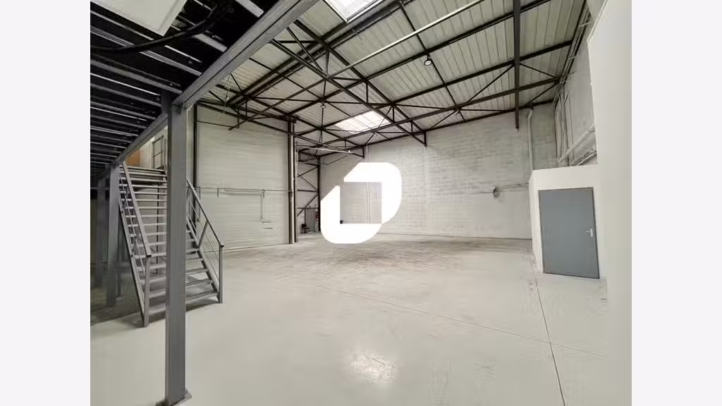 Vente Local d'activité 500m² Saint priest