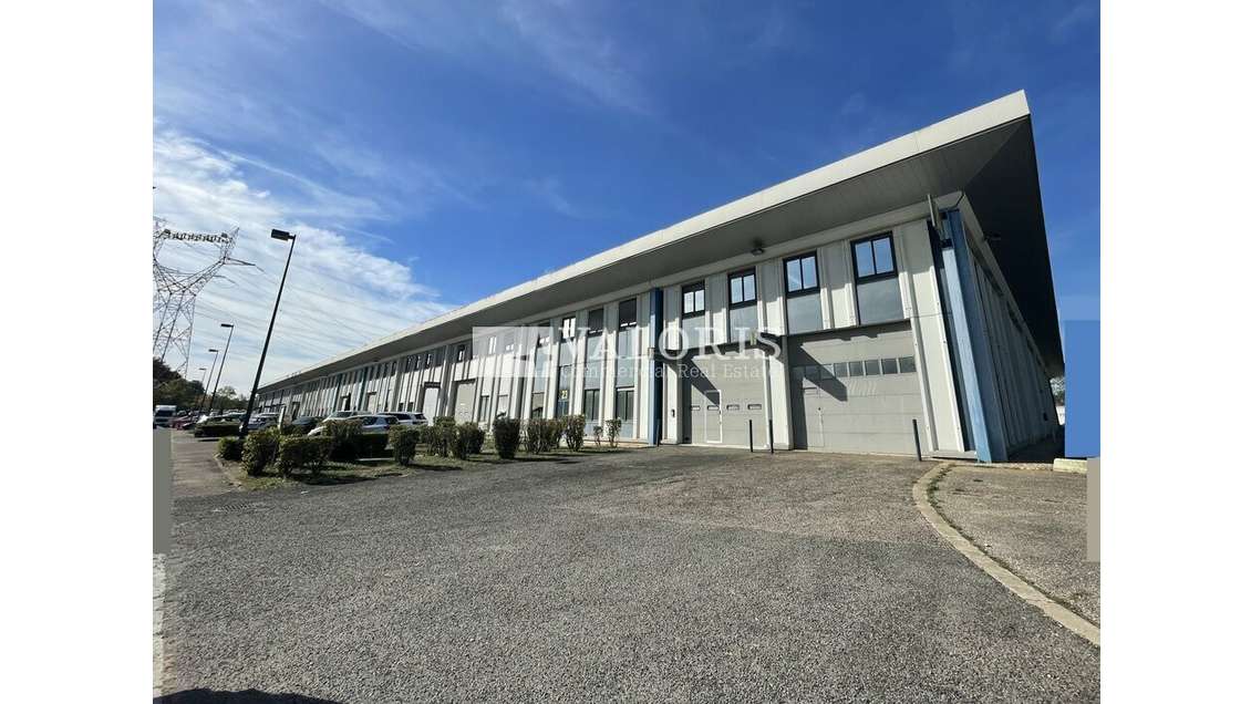 SAINT QUENTIN FALLAVIER - LOCAUX D'ACTIVITE à