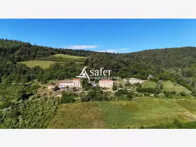 Vente ancienne ferme à Saint-Symphorien-de-Mahun
