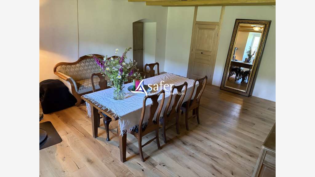 Vente ancienne ferme à Saint-Symphorien-de-Mahun
