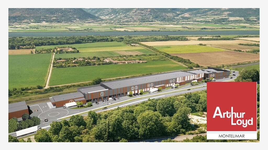 AV locaux d'activité 1990m² divisibles à Savasse