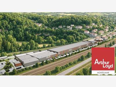 AV locaux d'activité 1990m² divisibles à Savasse