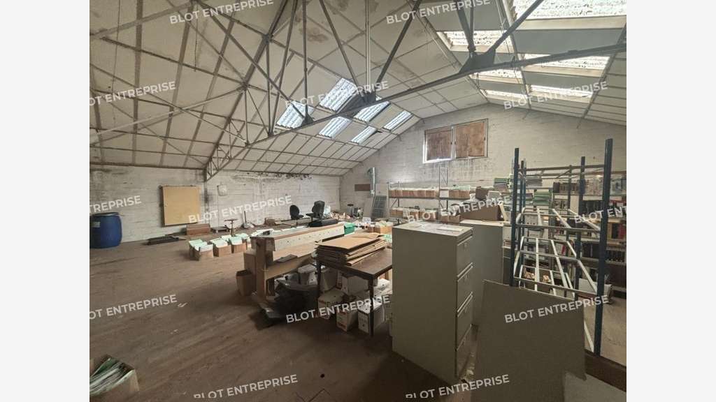 A vendre locaux d'activités 600m² à Savenay