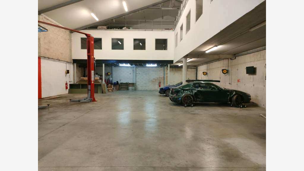 Vente local d'activité premium 1050m² ZA de Signes