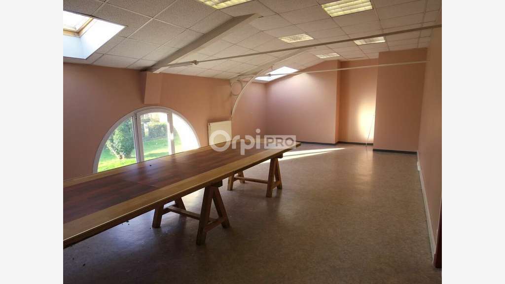Vente local professionnel aux portes de Soissons