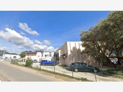 Vente local atelier bureau de 850m² à Solliès-Pont