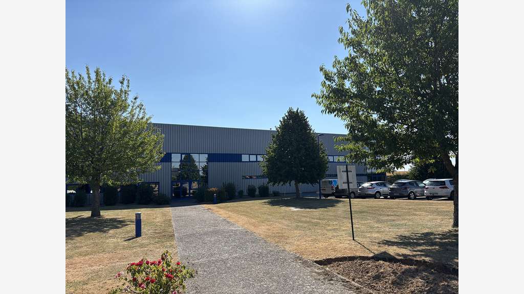 A VENDRE BATIMENT INDUSTRIEL / LOGISTIQUE