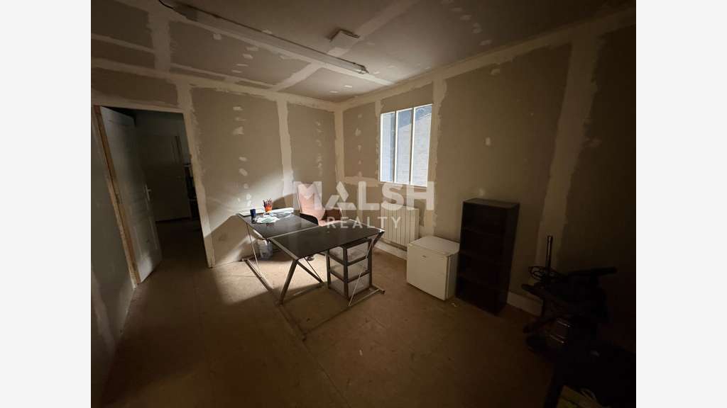 Locaux à vendre 425m² Parc de la Ronze à Taluyers