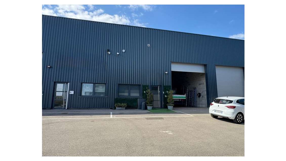 vous propose à la vente deux cellules d'act