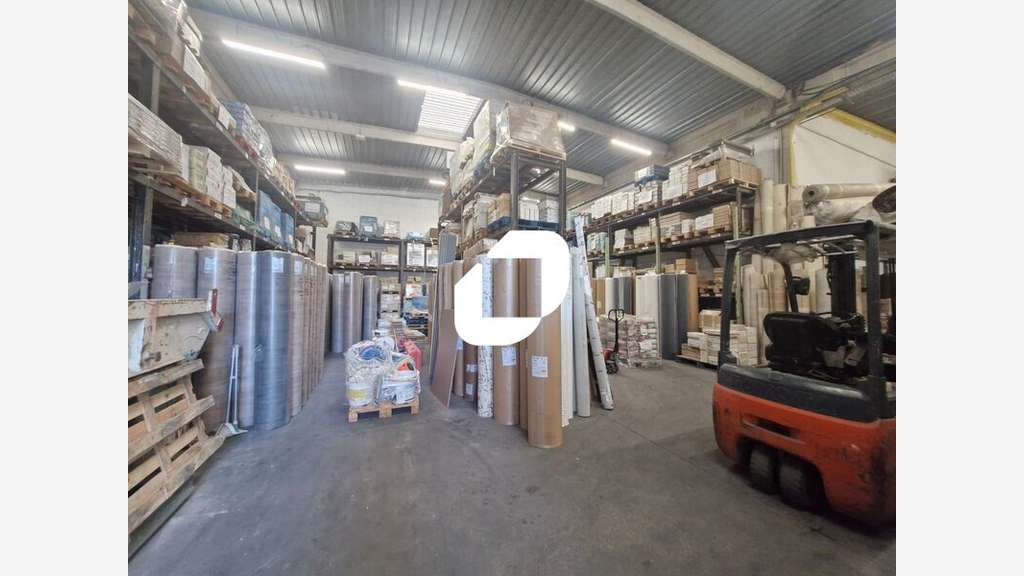 Vente Local d'activité 800m² Torcy
