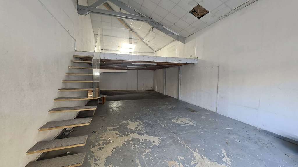 Vente locaux loués 438m² à Toulon Est