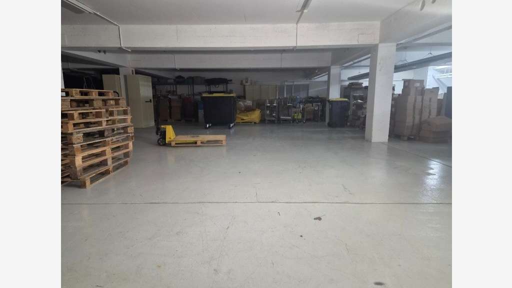 Vente entrepôt 394m² fort potentiel à Tours