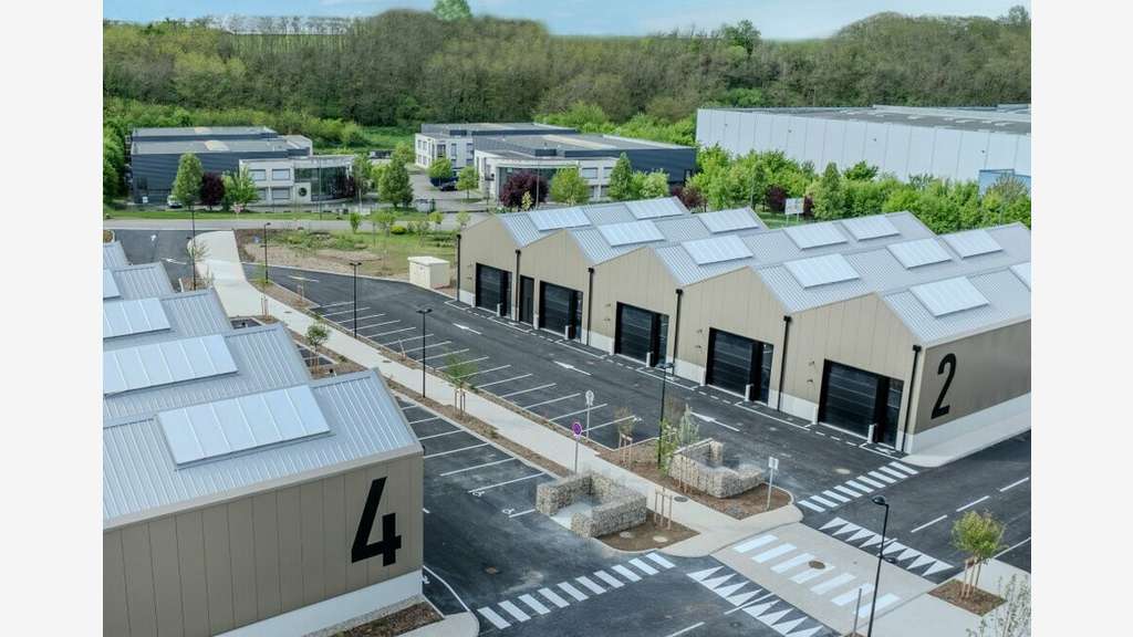 AV locaux neufs 236m² à Toussieu proche Lyon