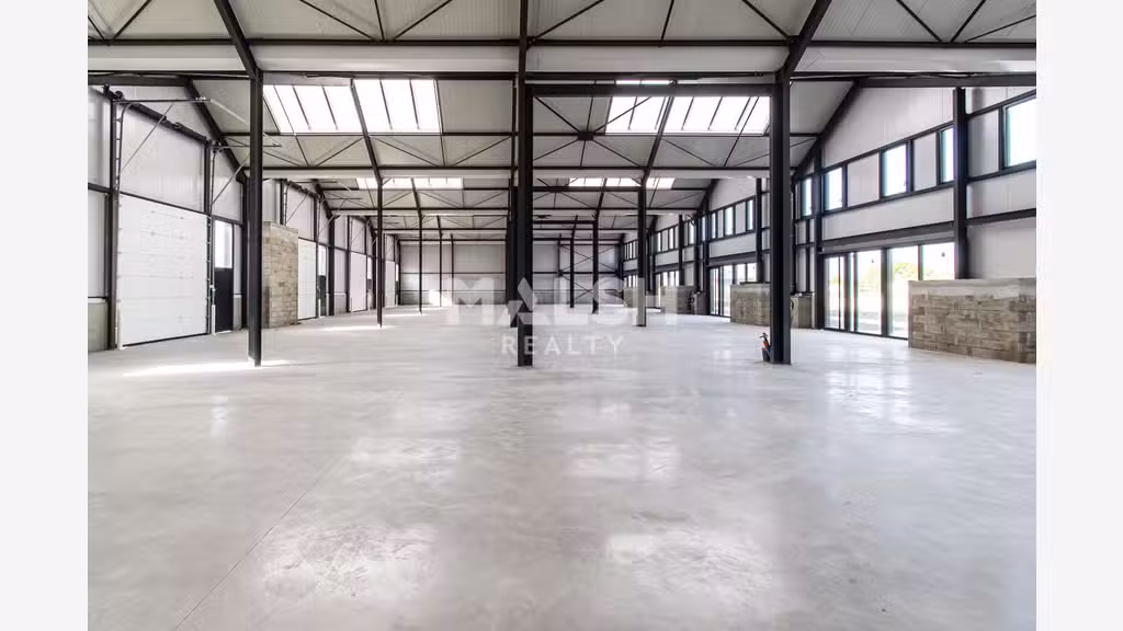 Locaux d'Activités neufs à TOUSSIEU - A VENDRE OU