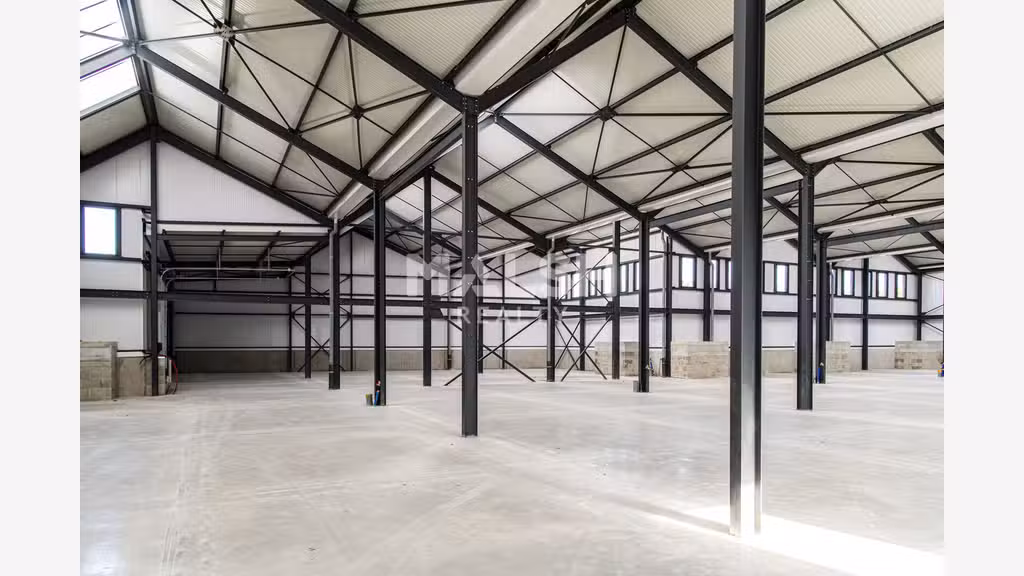 Locaux d'Activités neufs à TOUSSIEU - A VENDRE OU