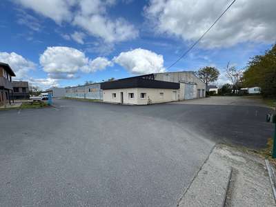 A vendre bâtiment d'activité 2200m² à Treillières