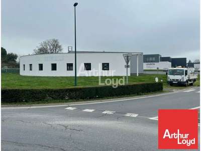 Local d'activité 1000m² à vendre à Treize-Septiers