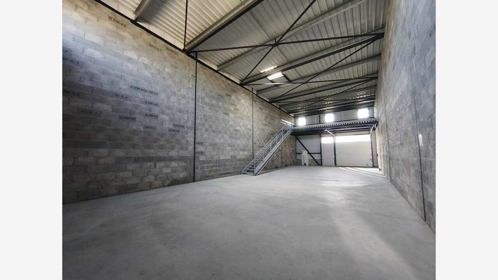 Local d'activité de 185m² à vendre à Ustaritz