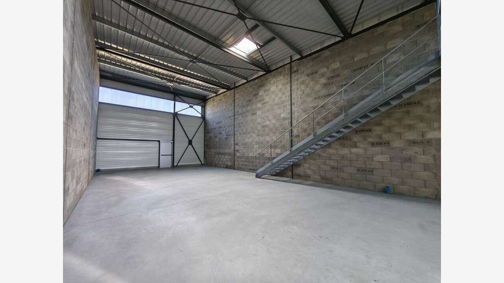 Local d'activité de 185m² à vendre à Ustaritz