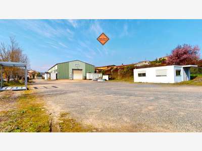 Vente local d'activité de 693m² à Val d'Oingt