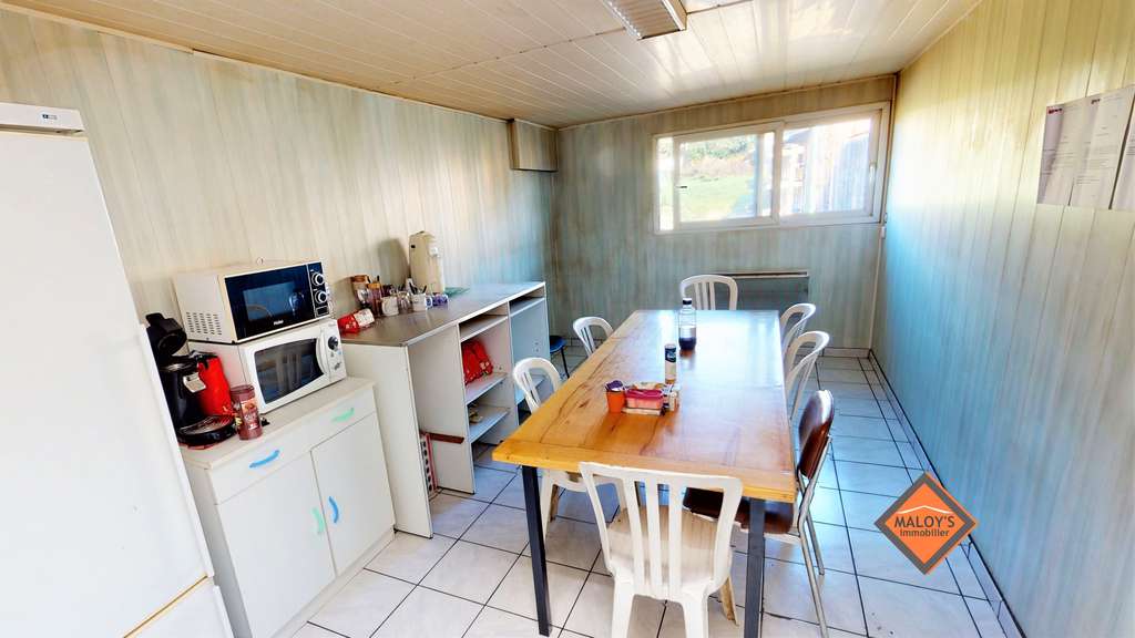 Vente local d'activité de 693m² à Val d'Oingt