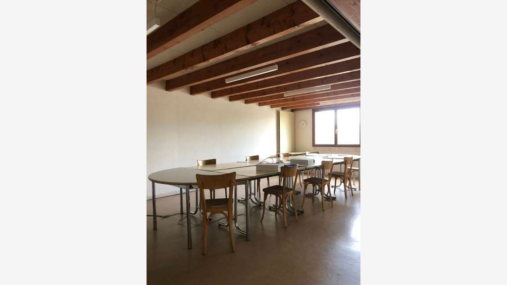Immeuble commercial 760m² sur 1200m² à Valence