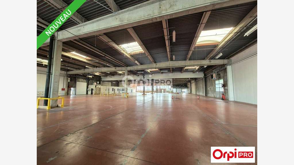 Local d'activité 2700m² à vendre sur Valence