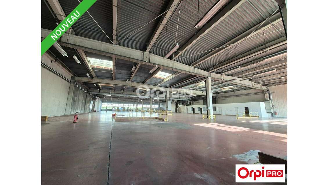 Local d'activité 2700m² à vendre sur Valence