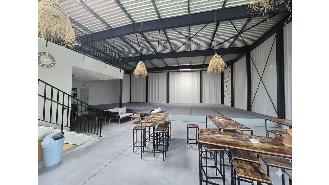 Vente local d'activité 750m² à Vannes Ouest