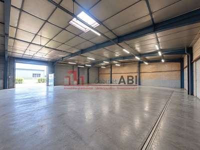 Bâtiment d'activité isolé