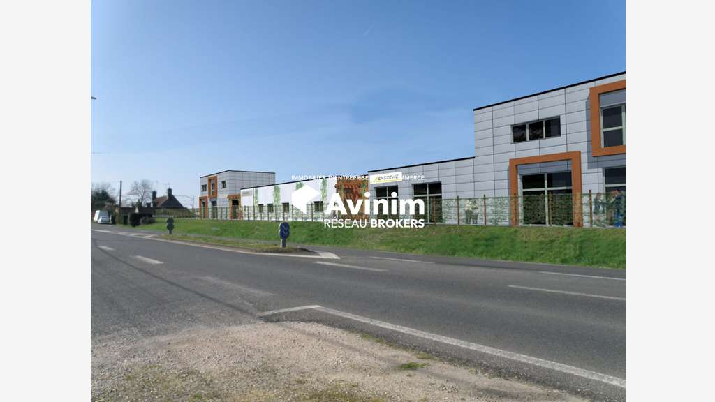Locaux 250m² sur 2132m² à vendre à Vierzon