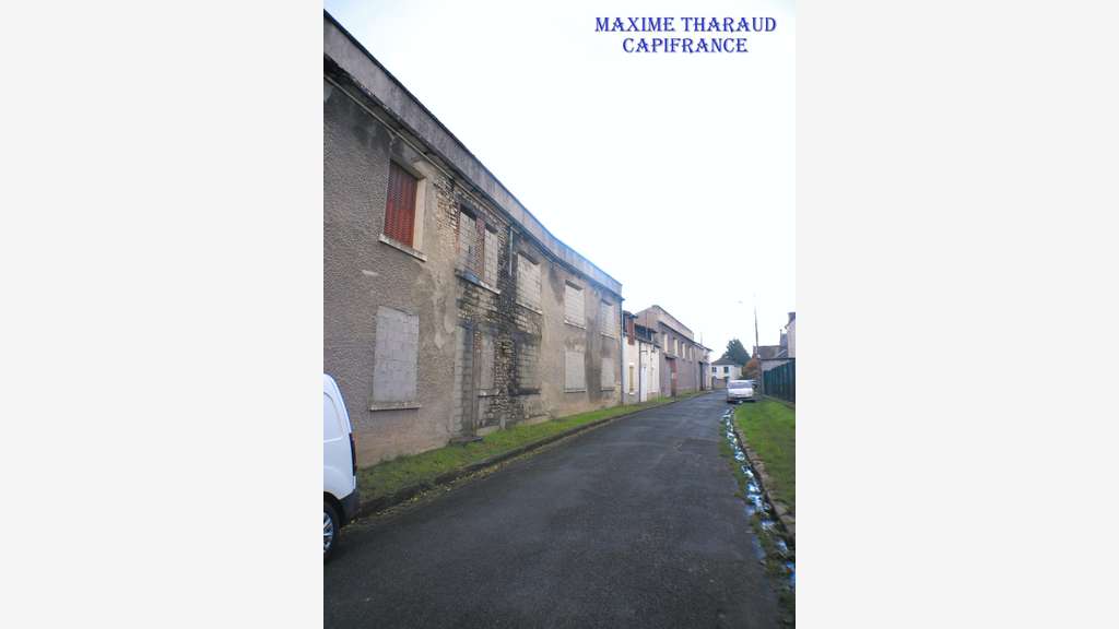 A vendre local industriel de 360m² à Vierzon (18)
