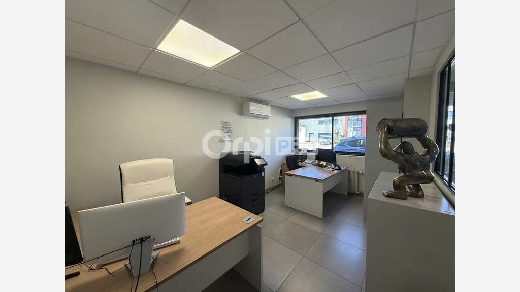 Vente local mixte de 450m² à Villeurbanne